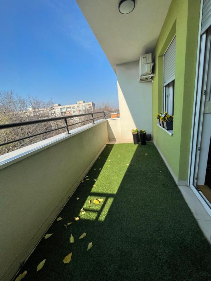Sunny Studio Apartment Novi Sad Exterior foto
