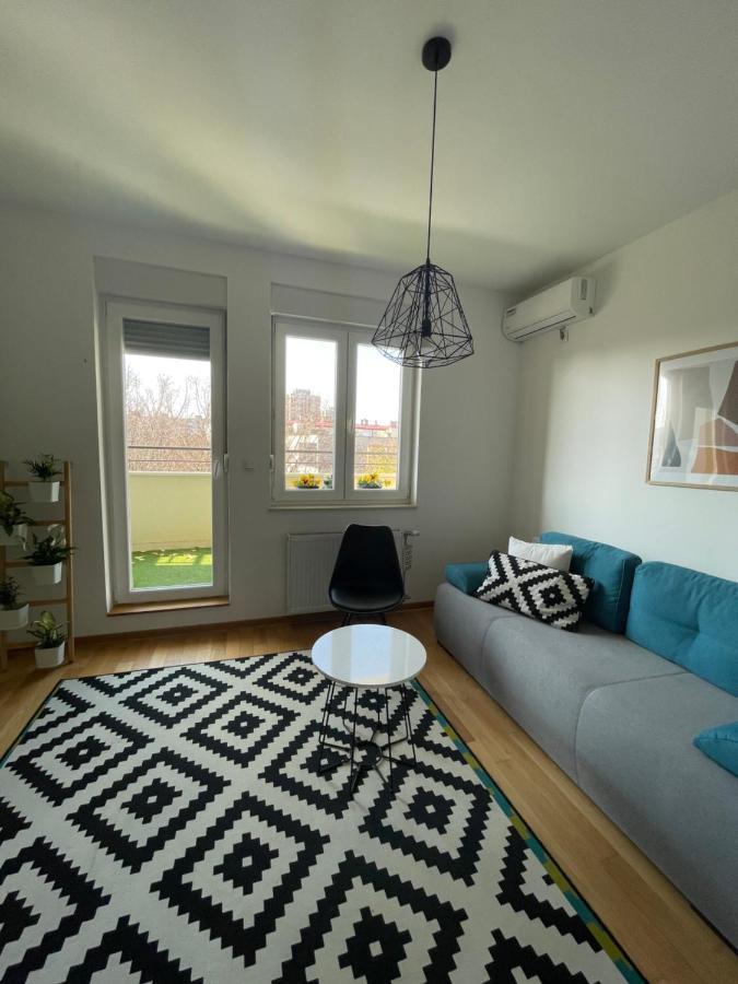 Sunny Studio Apartment Novi Sad Exterior foto